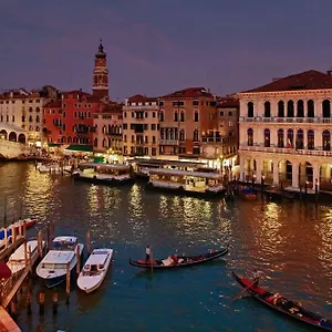 Antica Sturion Residenza D'epoca Venetië