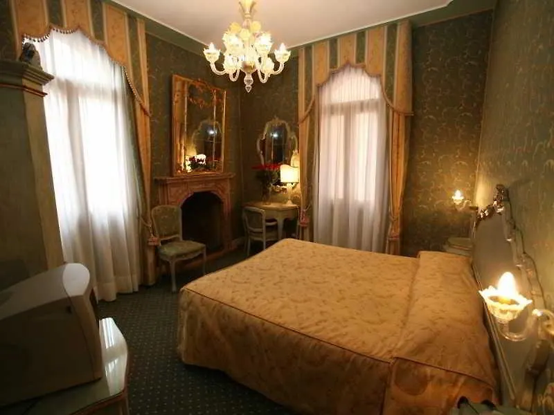 Locanda Ca' Del Brocchi Venice Bed & Breakfast