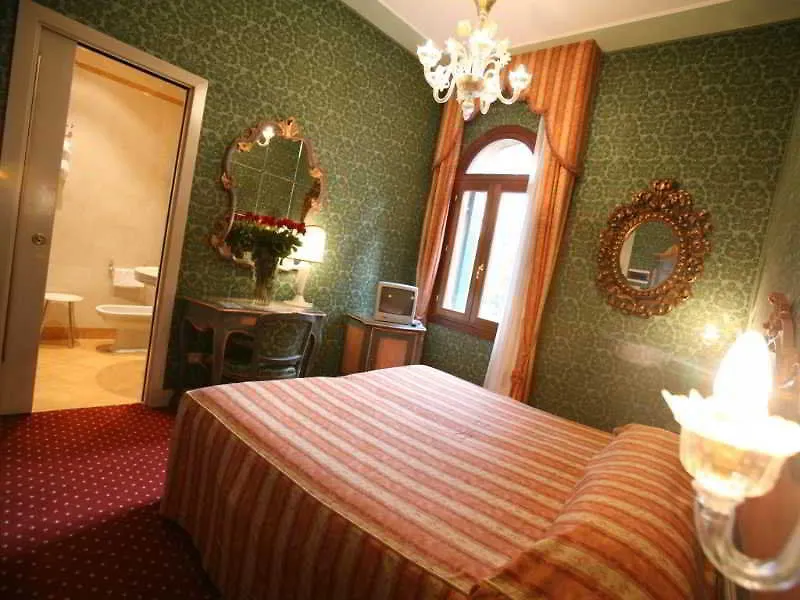 Locanda Ca' Del Brocchi Venice Bed & Breakfast