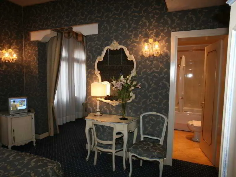 Locanda Ca' Del Brocchi Venice Bed & Breakfast
